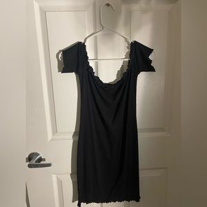 Heart & Hips Black Off-The-Shoulder Bodycon Dress